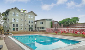 Treebo Vhyomaan Resort